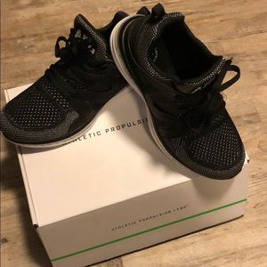 APL Women’s tech loom Ascend running shoes